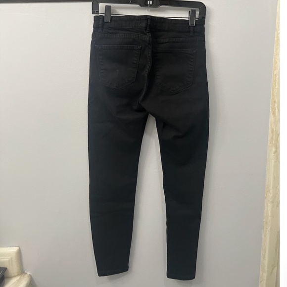 ZARA WOMAN STRAIGHT LEG SKINNY JEANS, SIZE US 8, BLACK - Picture 5 of 9